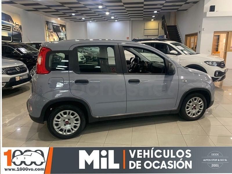 Usado Fiat Panda Cross Cross 70 CV (51 kW) 2023 Gris / plata Utilitario