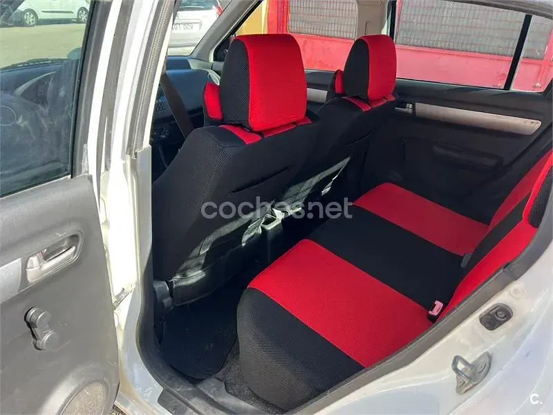 Usado Suzuki Swift GL 69 CV (50 kW) 2008 Blanco Utilitario