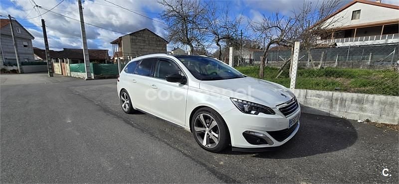 Usado Peugeot 308 SW Allure 120 CV (88 kW) 2016 Blanco Familiar