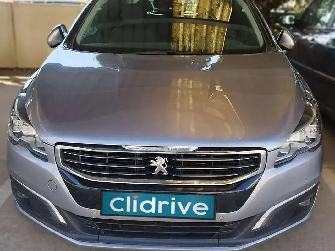 Usado Peugeot 508 Allure 150 CV (110 kW) 2014 Gris Berlina