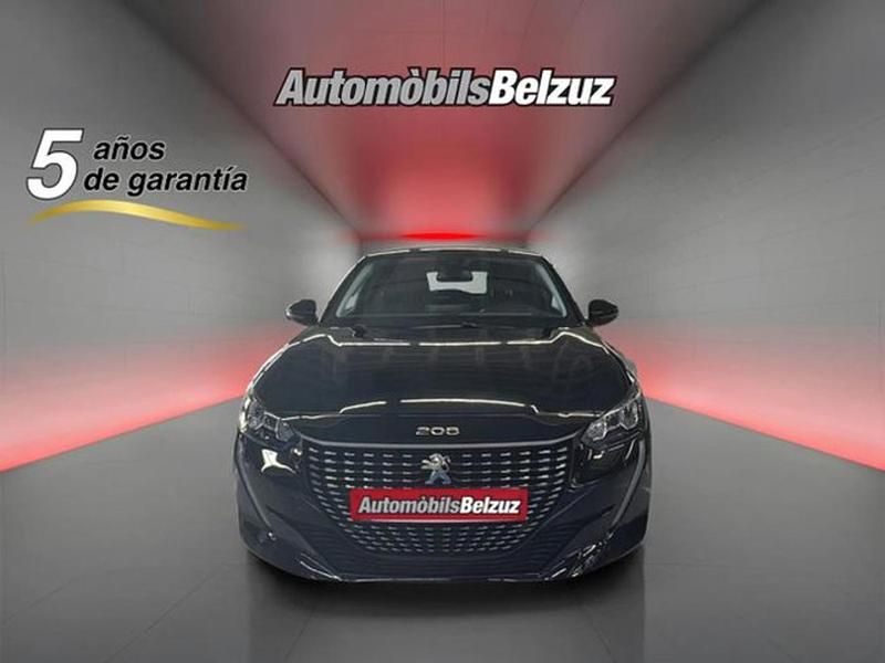 Usado Peugeot 208 Active 100 CV (73 kW) 2023 Negro Utilitario