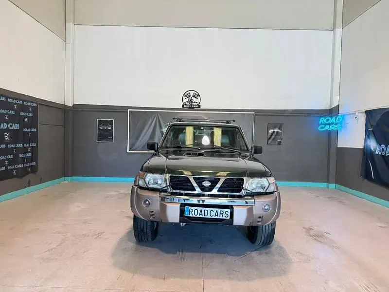 Usado Nissan Patrol 100 CV (73 kW) 2002 Verde SUV
