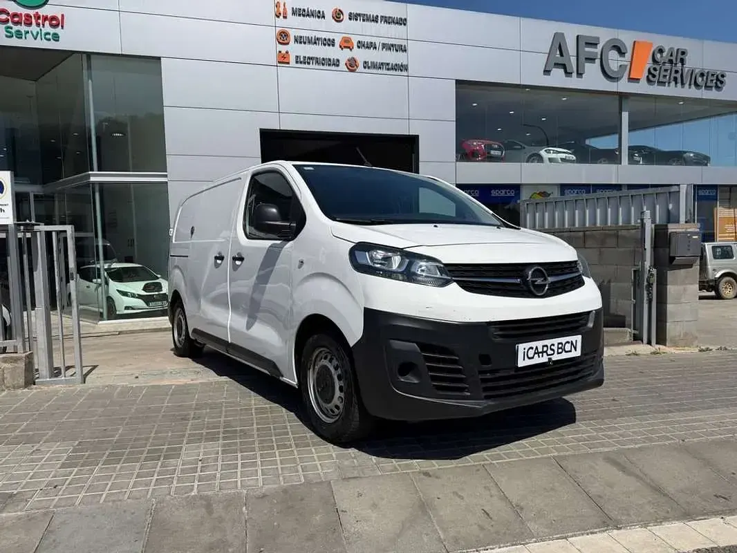 Usado Opel Vivaro 102 CV (75 kW) 2022 Blanco Monovolumen