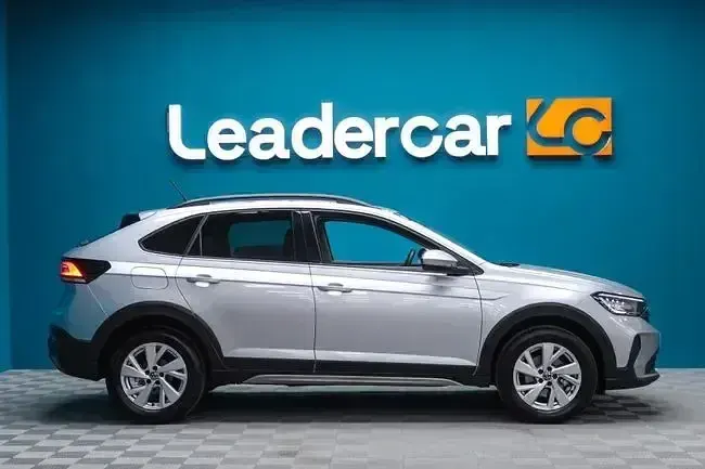 Usado VW Taigo 116 CV (85 kW) 2025 Gris / plata SUV