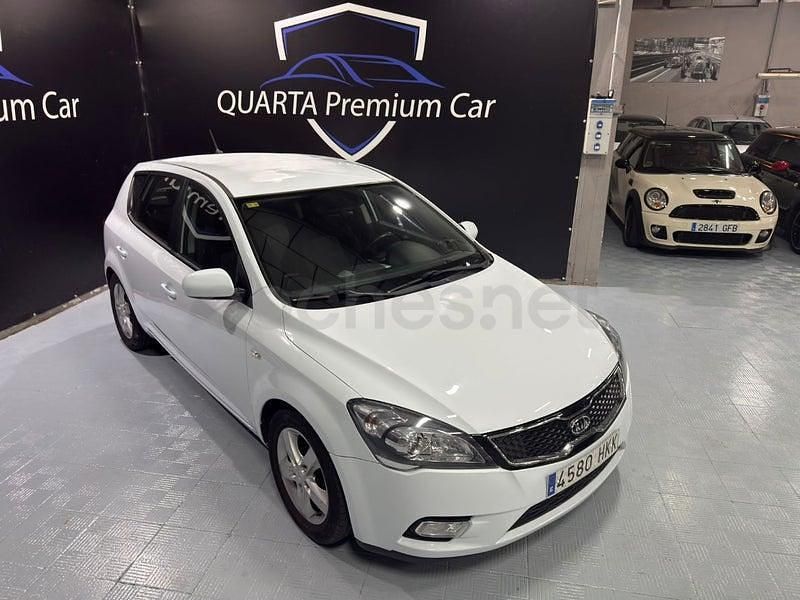 Usado Kia Ceed Plus 90 CV (66 kW) 2012 Blanco Utilitario