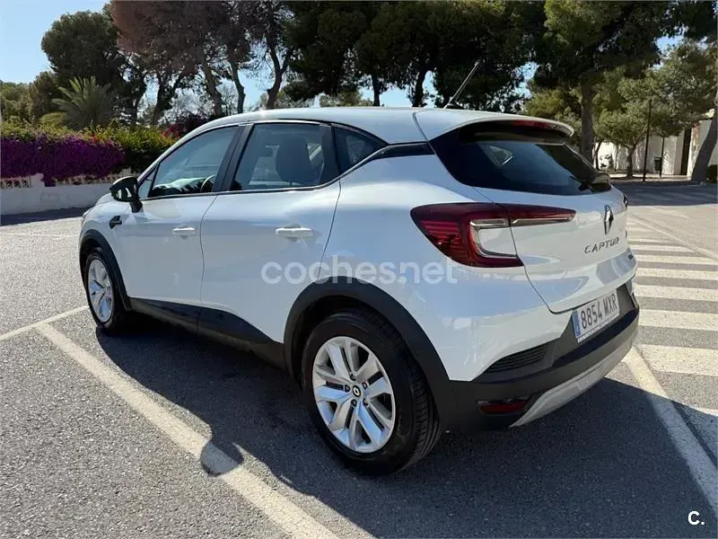 Usado Renault Captur Zen 145 CV (106 kW) 2022 Blanco SUV