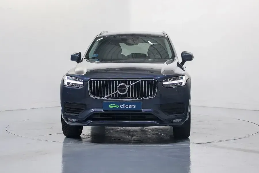 Używany Volvo XC90 Momentum 250 KM (183 kW) 2021 Niebieski SUV