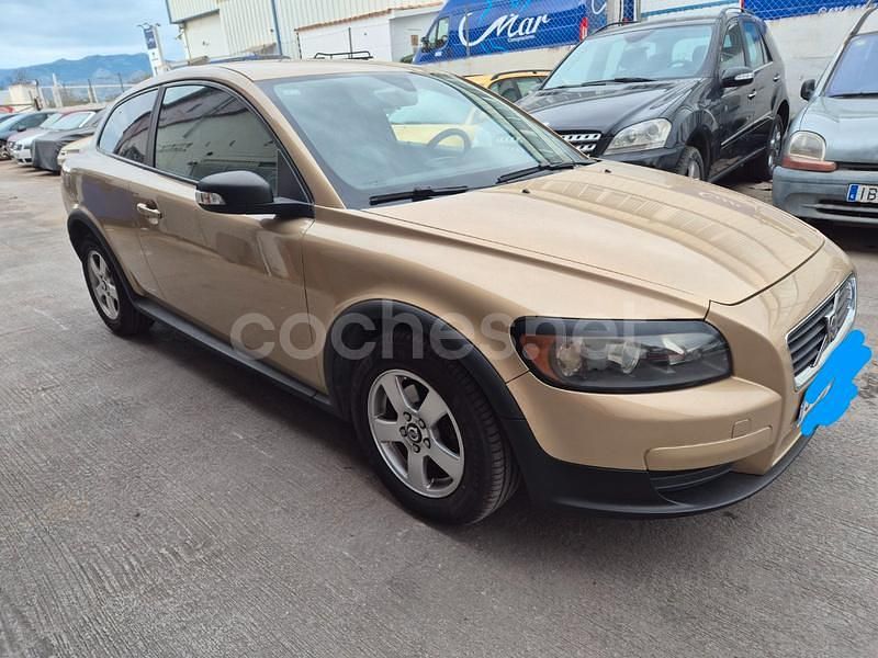 Beige Usado 2008 Volvo C30 Summum Utilitario | 4900 € (Precio justo) - Imagen 1/4
