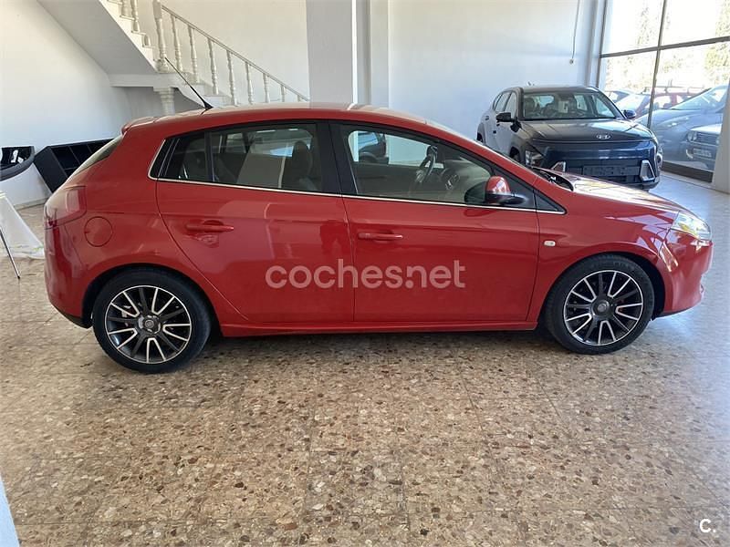 Usado Fiat Bravo Sport 150 CV (110 kW) 2008 Rojo Utilitario