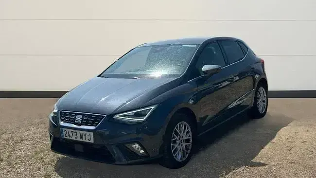 Usado Seat Ibiza XCELLENCE 115 CV (84 kW) 2025 Gris Utilitario