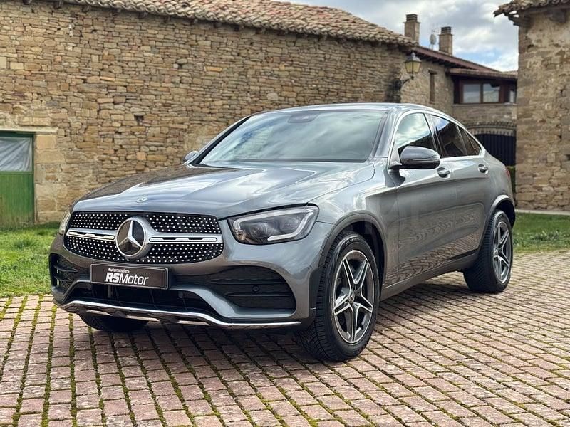 Usado Mercedes GLC300 245 CV (180 kW) 2020 Gris / plata Coupe