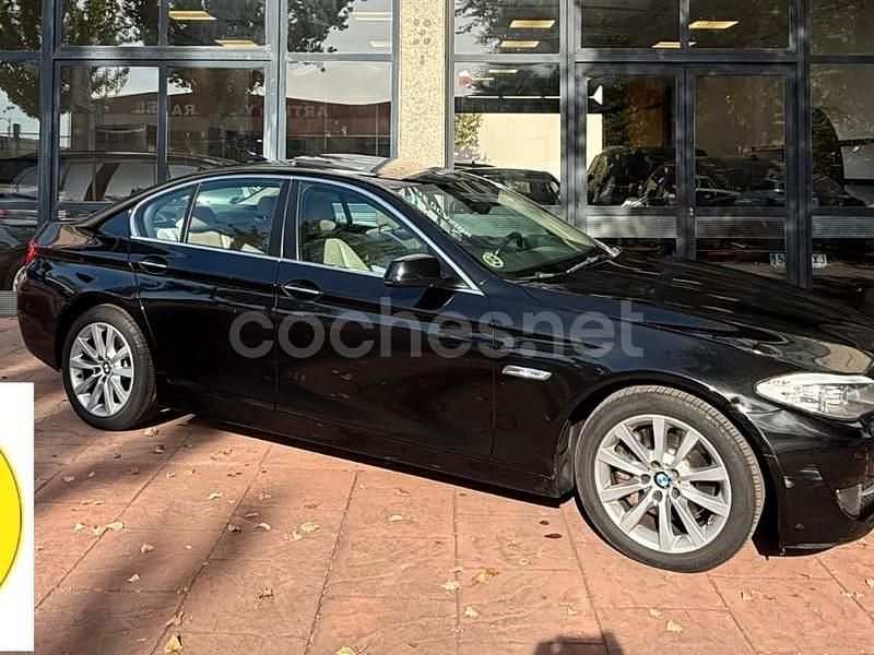 Usado BMW 530 Comfort Edition 258 CV (189 kW) 2012 Negro Berlina