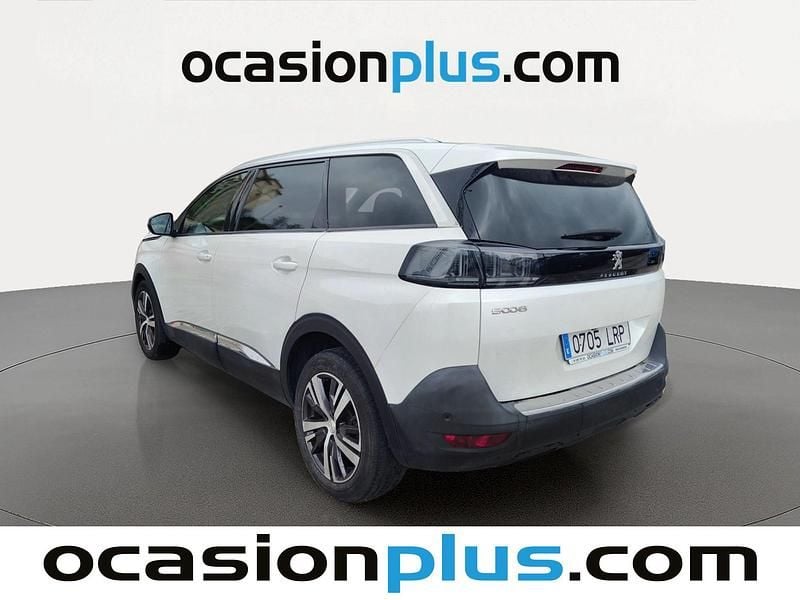 Usado Peugeot 5008 Allure 131 CV (96 kW) 2021 Blanco SUV