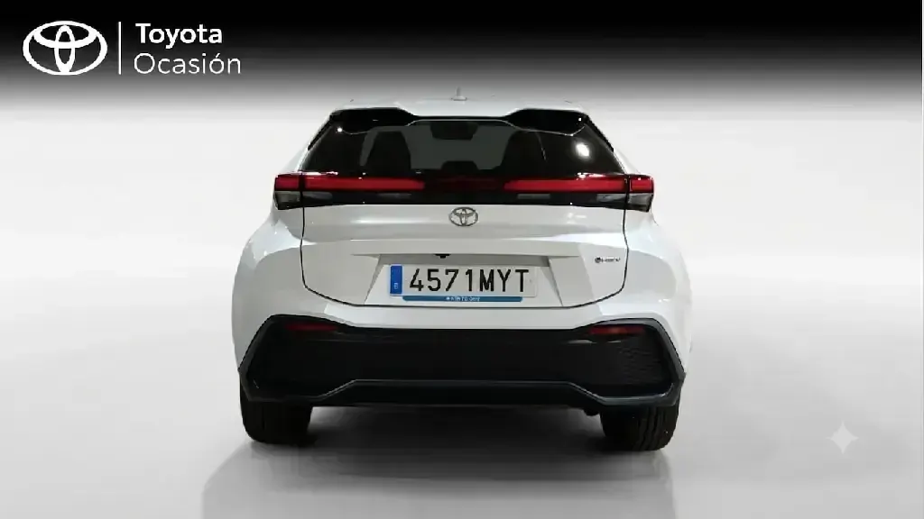 Usado Toyota C-HR Advance 140 CV (102 kW) 2025 Blanco SUV