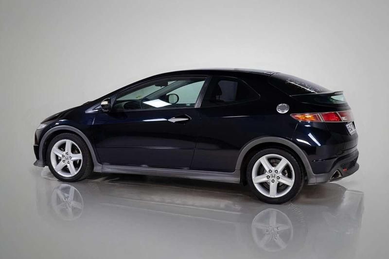 Usado Honda Civic Type S 140 CV (102 kW) 2007 Negro Utilitario