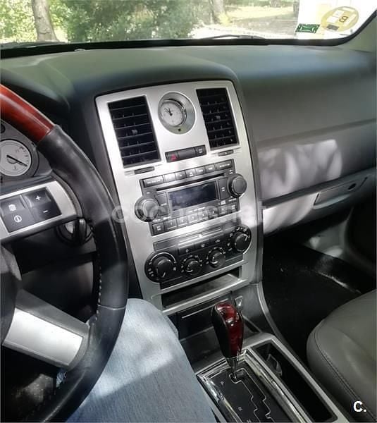 Usado Chrysler 300C 218 CV (160 kW) 2008 Gris / plata Berlina