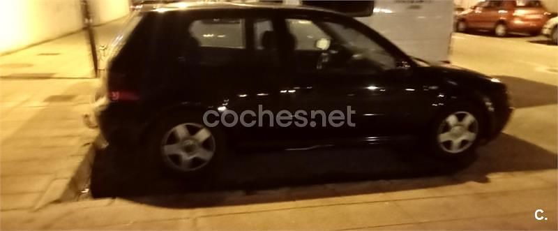Usado VW Golf III Match 100 CV (73 kW) 1999 Negro Berlina
