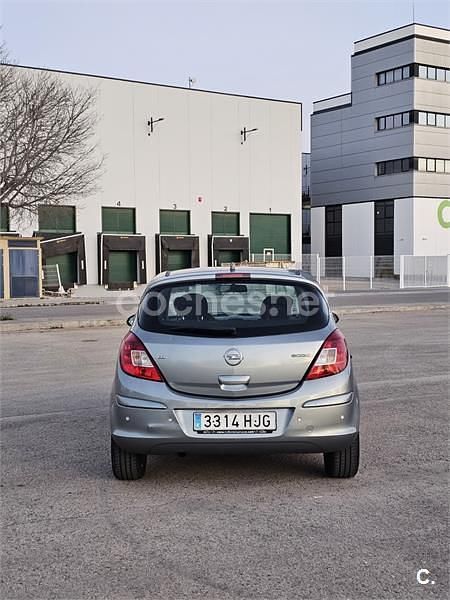 Usado Opel Corsa Selective 75 CV (55 kW) 2012 Gris / plata Utilitario