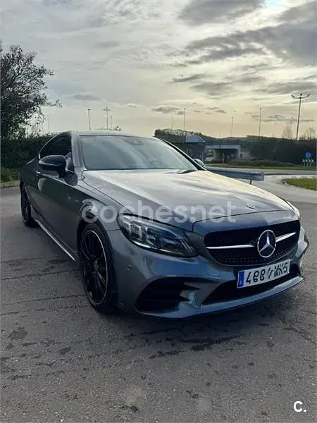 Usado Mercedes C220 194 CV (142 kW) 2023 Gris / plata Coupe