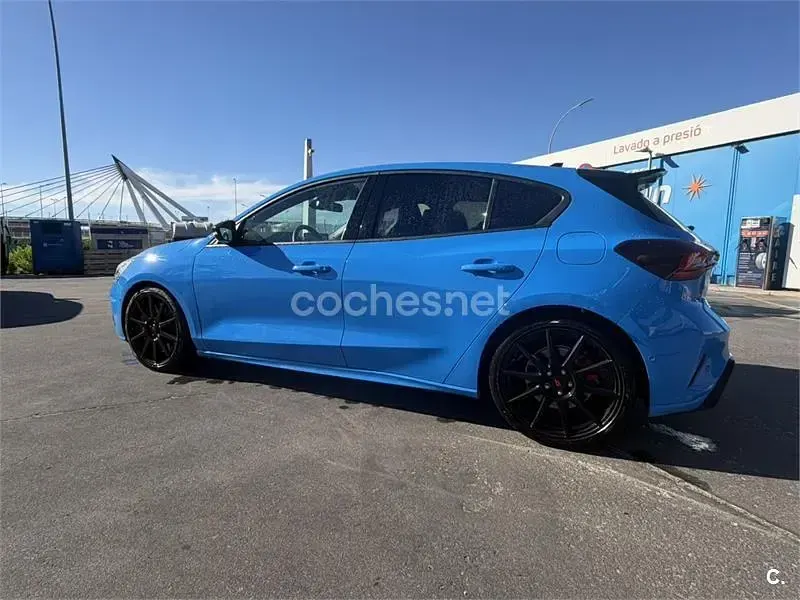 Usado Ford Focus ST 280 CV (205 kW) 2024 Azul Berlina
