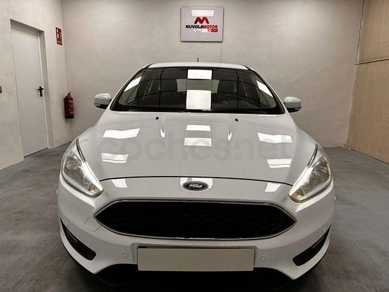 Używany Ford Focus Trend 125 KM (91 kW) 2018 Biały Sedan/Limuzyna