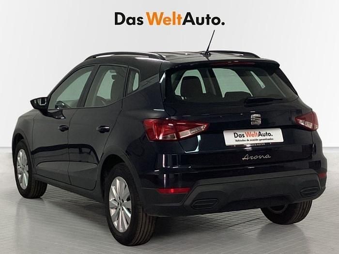 Usado Seat Arona Style Plus 110 CV (80 kW) 2022 Azul SUV