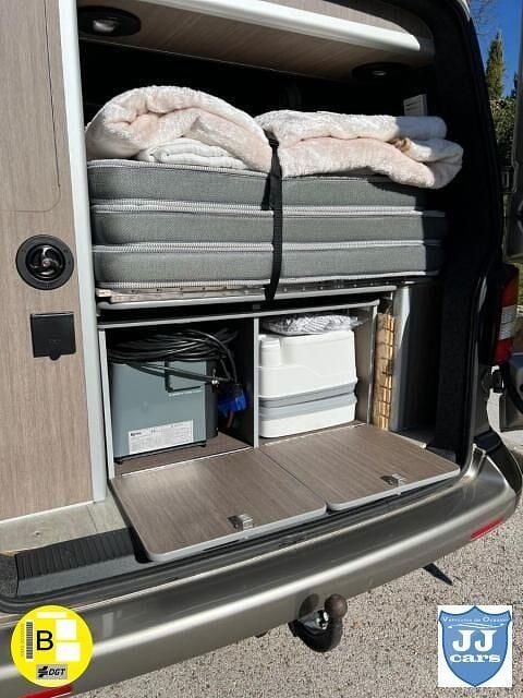 Usado VW Multivan Trendline 131 CV (96 kW) 2007 Beige Van