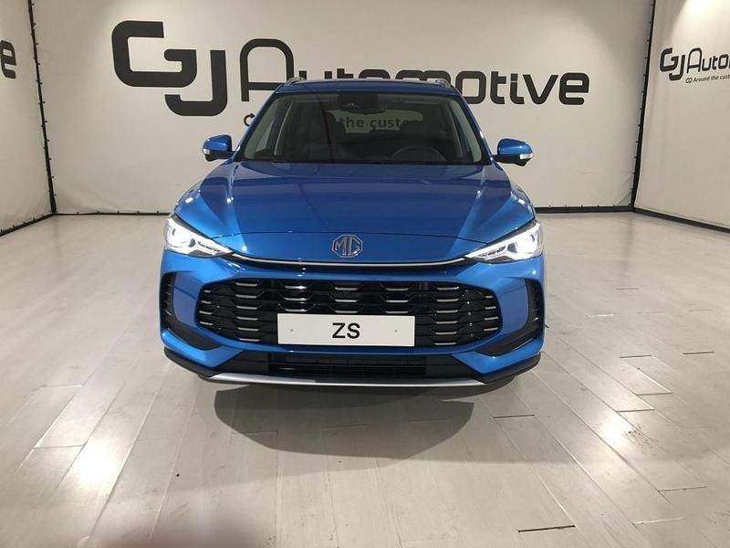 Nuevo MG ZS Luxury 197 CV (144 kW) 2025 Otro Berlina