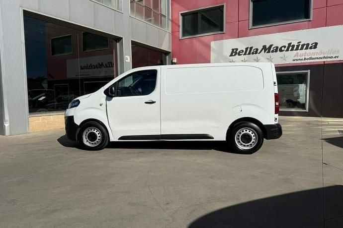 Usado Opel Vivaro 121 CV (88 kW) 2022 Blanco Monovolumen
