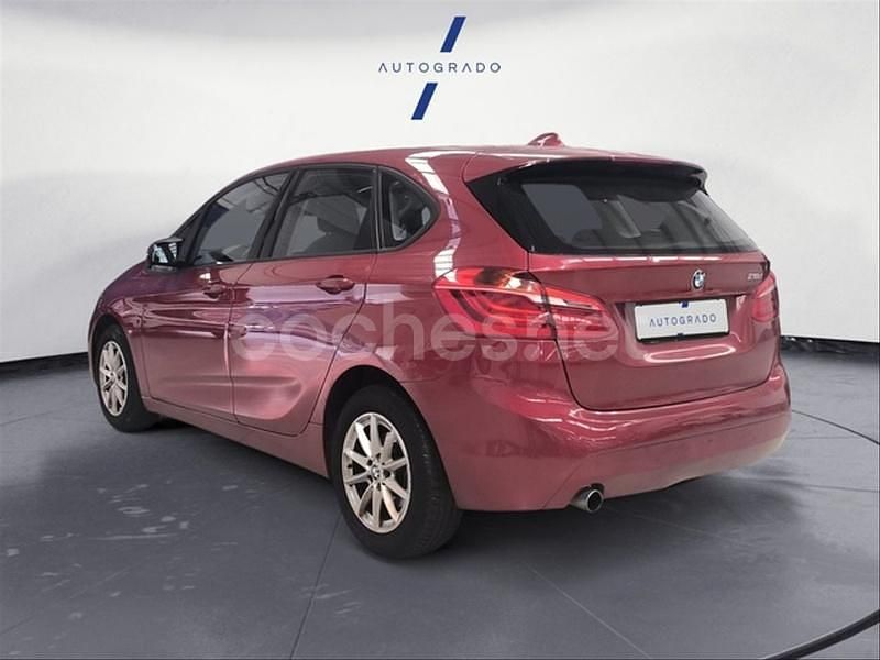 Usado BMW 216 Active Tourer Comfort Edition 116 CV (85 kW) 2016 Granate Monovolumen