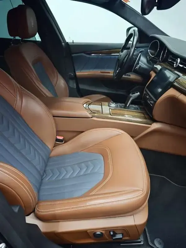Usado Maserati Quattroporte 430 CV (316 kW) 2019 Azul Berlina