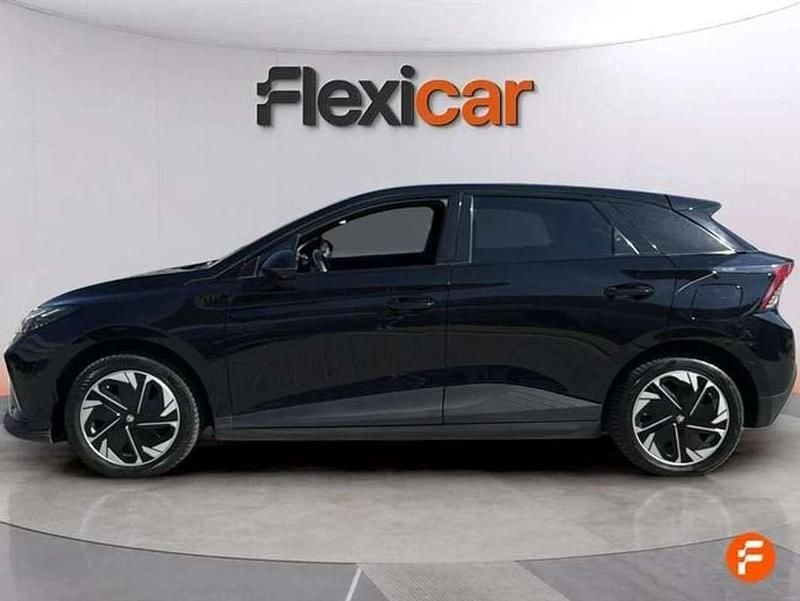 Usado MG MG4 EV Luxury 150 kW (204 CV) 2023 Negro Utilitario