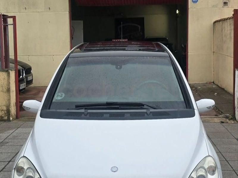 Usado Mercedes B180 109 CV (80 kW) 2006 Blanco Monovolumen