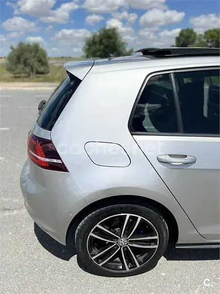 Usado VW Golf VII GTE 204 CV (150 kW) 2015 Gris / plata Berlina