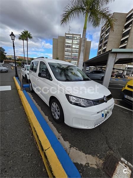 Usado VW Caddy 102 CV (75 kW) 2021 Blanco Monovolumen