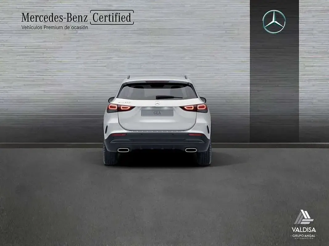 Usado Mercedes GLA200 163 CV (119 kW) 2022 SUV