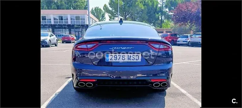Usado Kia Stinger GT-Line 255 CV (187 kW) 2017 Azul Utilitario