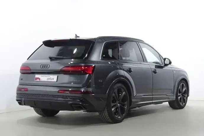 Usado Audi Q7 Premium 286 CV (210 kW) 2025 Gris SUV