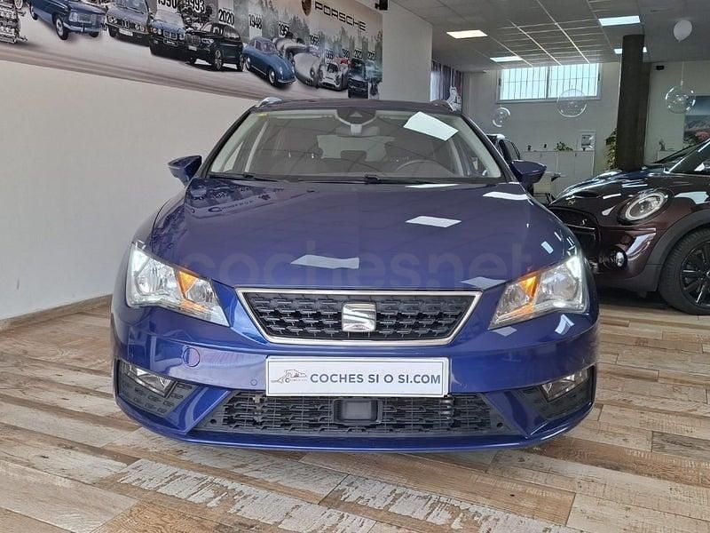 Usado Seat Leon XCELLENCE 130 CV (95 kW) 2020 Azul Familiar