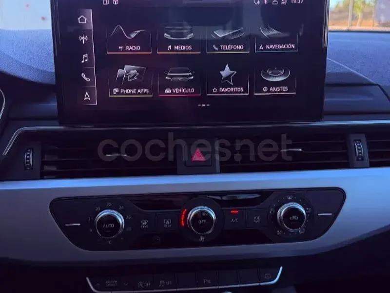 Usado Audi A4 Advanced Plus 136 CV (100 kW) 2021 Blanco Familiar