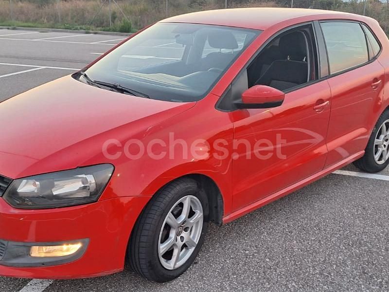 Rojo Usado 2009 VW Polo Advance Berlina | 5500 € (Precio justo) - Imagen 1/4