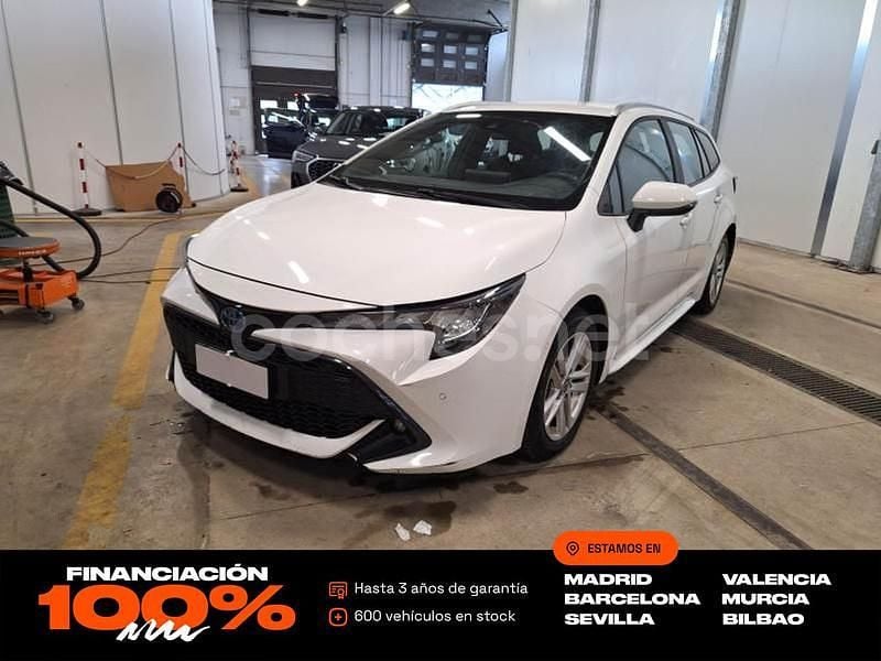 Usado Toyota Corolla Active 122 CV (89 kW) 2023 Blanco Familiar