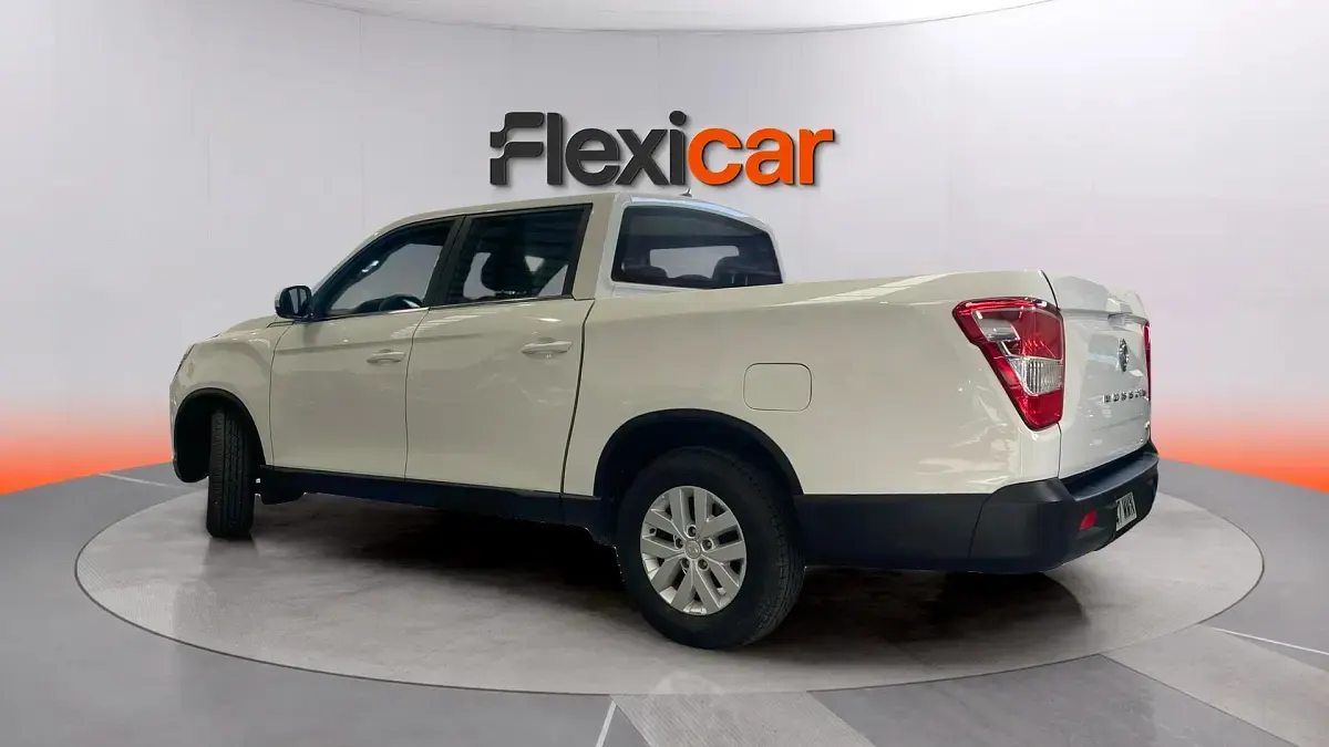 Usado SsangYong Musso 204 CV (150 kW) 2023 Blanco Pickup/Camioneta