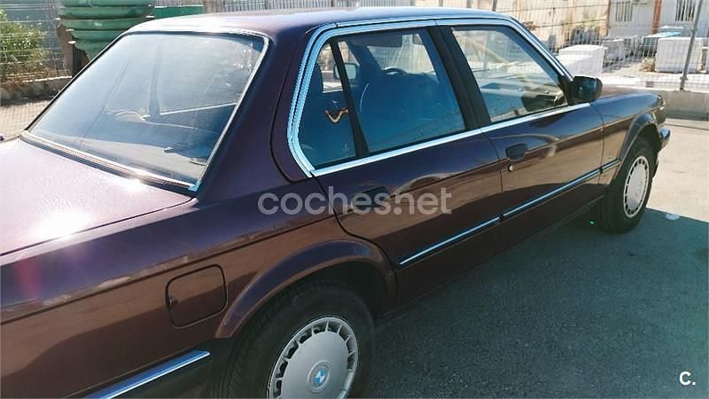 Usado BMW 316 90 CV (66 kW) 1987 Granate Berlina