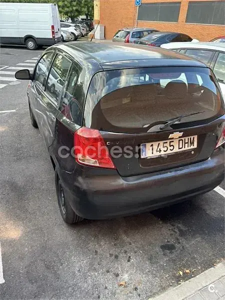 Usado Chevrolet Kalos SE 72 CV (52 kW) 2005 Negro Berlina