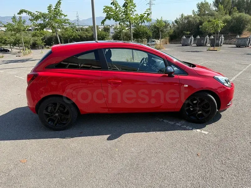 Usado Opel Corsa Color Edition 90 CV (66 kW) 2016 Rojo Utilitario