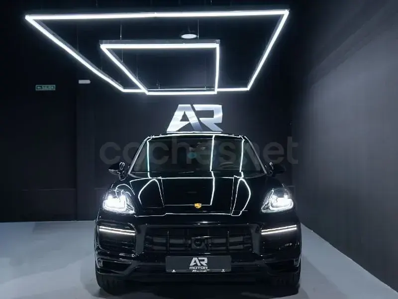 Usado Porsche Cayenne 680 CV (500 kW) 2022 Negro SUV