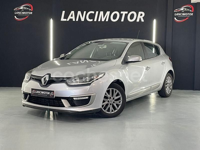 Gris / plata Usado 2014 Renault Mégane III LIMITED Berlina | 6990 € (Precio justo) - Imagen 1/4