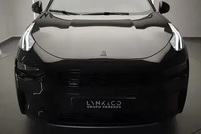 Usado Lynk & Co 01 280 CV (205 kW) 2026 Negro SUV
