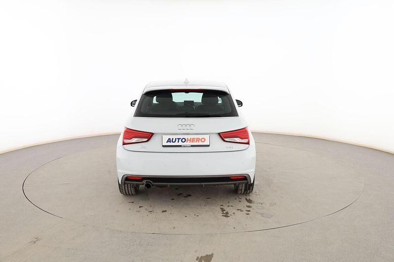 Usado Audi A1 Sportback Attraction 116 CV (85 kW) 2018 Blanco Utilitario